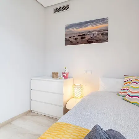 Penthouse On Malvarrosa Beach Lägenhet *
